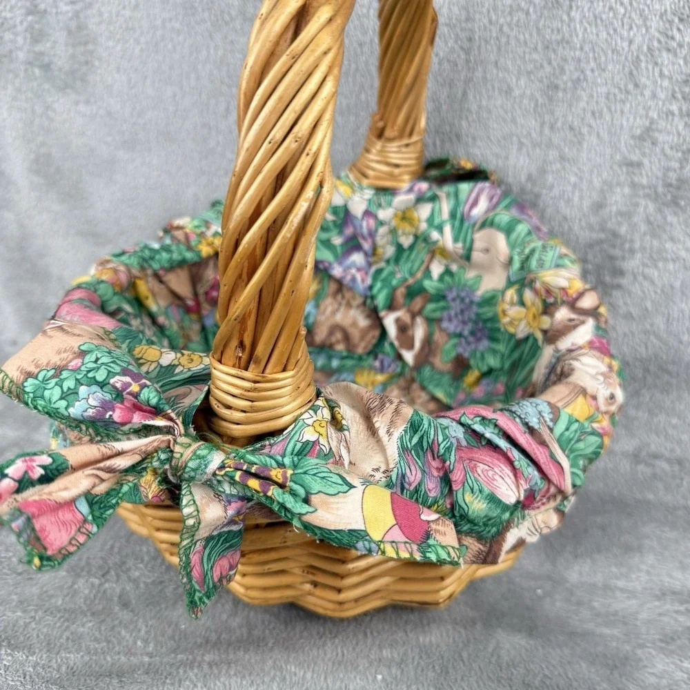 Vintage Easter Basket Wicker Rattan Bunny Fabric Lined with Handle Primitive‎
